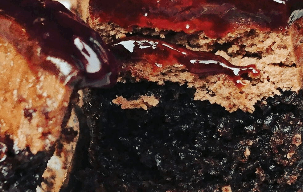 LAVA KOLAČI SA FILOM KOJI OBARA S NOGU : Recept koji obavezno morate da probate!